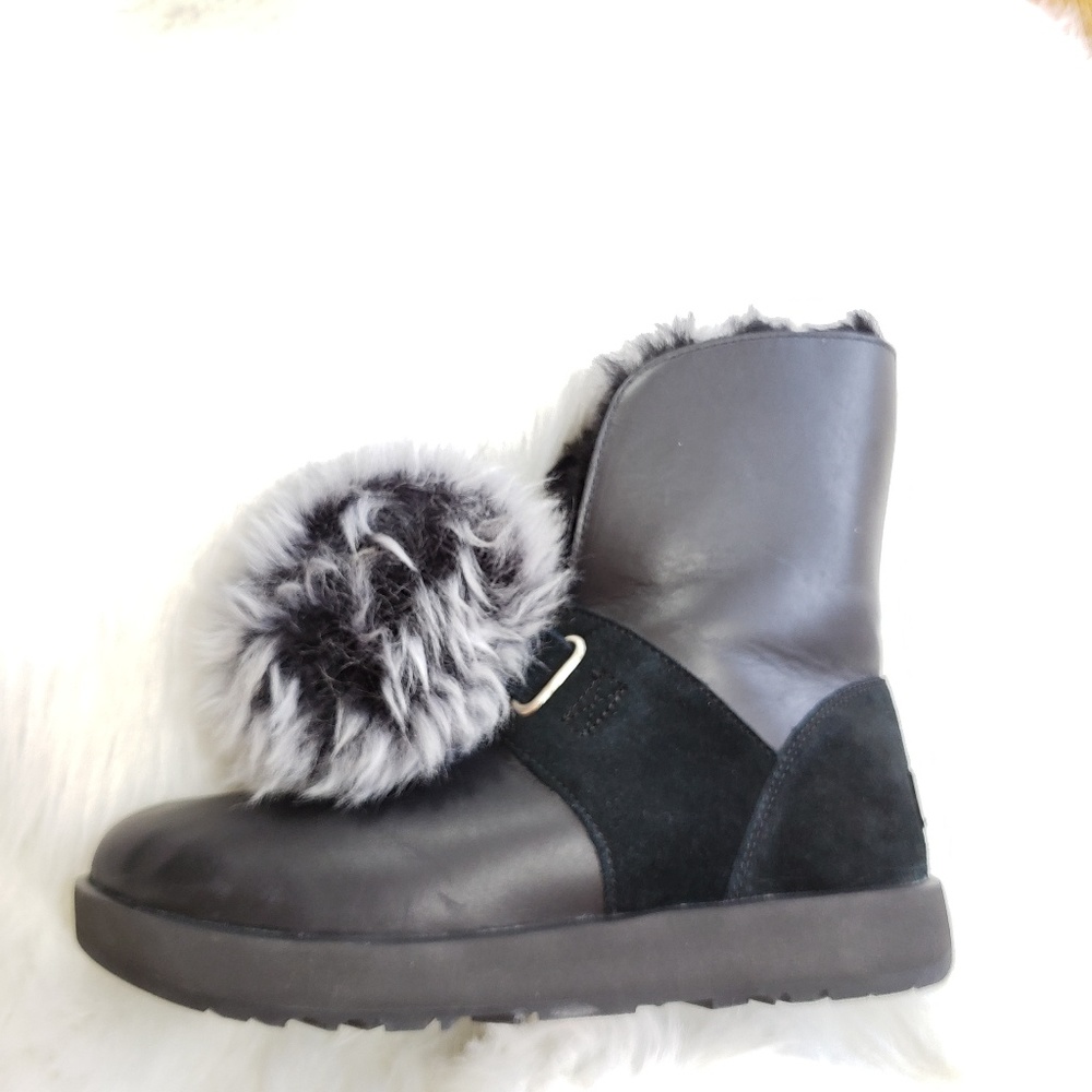 NWT UGG+VIBRAM PURE Poms - Picture 4 of 6